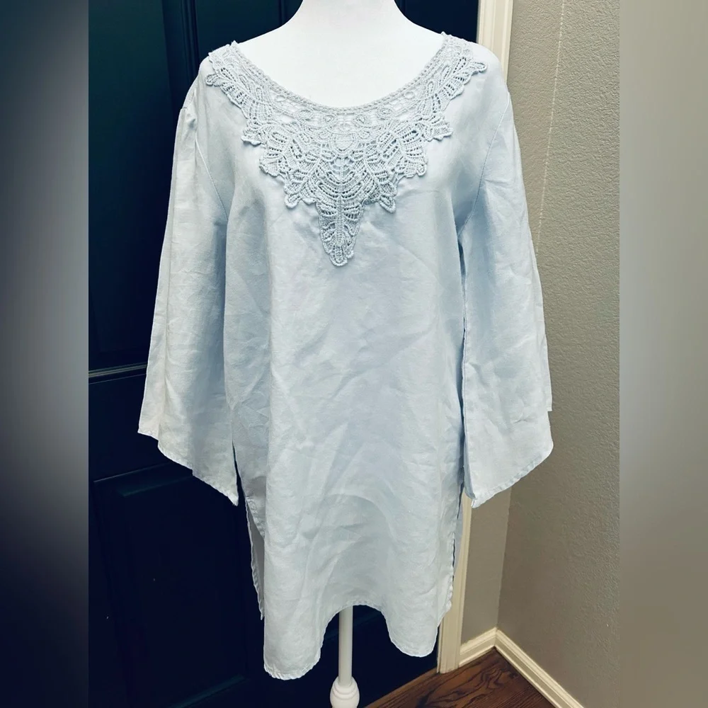 NWOT 100% Linen Size Small Baby Blue Crochet Detail Wide Flare Sleeves Tunic - Picture 3 of 14
